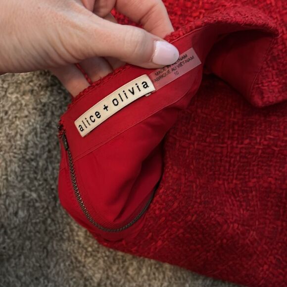 NWOT Alice + Olivia Red Tweed Mini Skirt Size 10 - Picture 4 of 4